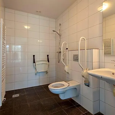 Relaxing Arcen Getaway Hotel 3*